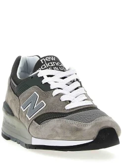 997 sneaker