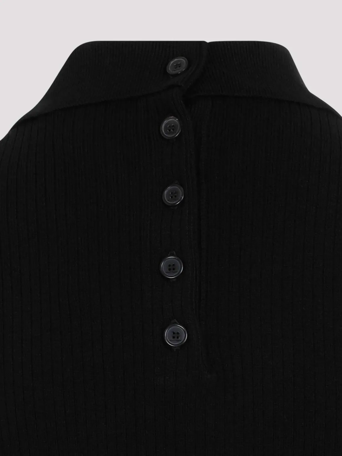 Abito midi multi bottoni