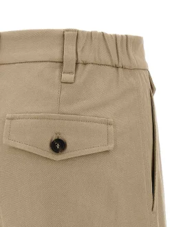 Accendi pantaloncini di bermuda