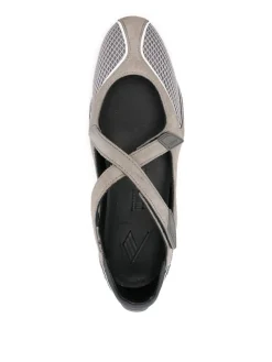 Ballerina Flat Floor 01