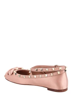 Ballerine in raso con borchie iconiche