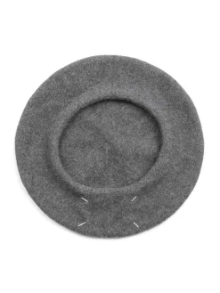Beretto di lana vergine-logo a logo.