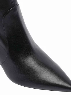 Bootie di pompa di alimentazione nera Stuart