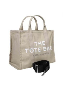Borsa a mano in canva