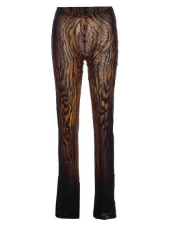 Brunare i pantaloni di legno