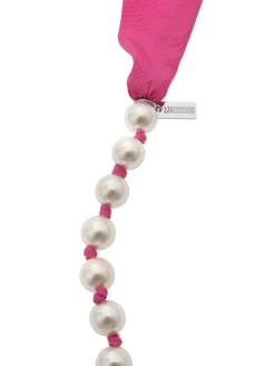 Collana con perle e nastro fucsia