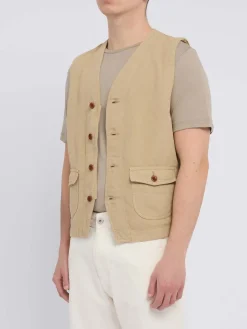 Gilet beige con fissaggio e tasche