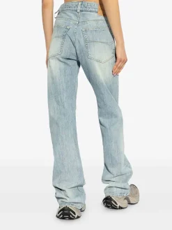 Jeans a bassa vita