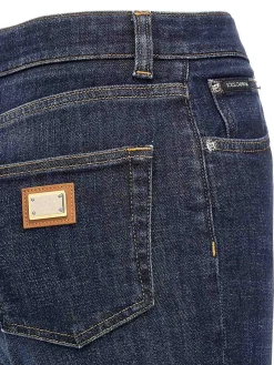 Jeans a cinque tazze