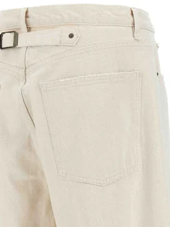 Jeans in denim