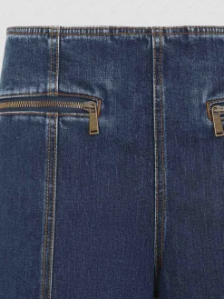 Jeans in denim