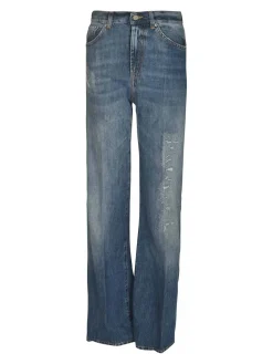 Jeans in denim