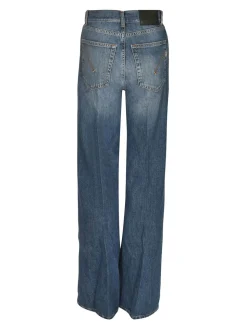Jeans in denim