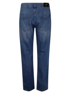 Jeans in denim