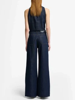 Jeans in denim