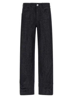 Jeans in denim