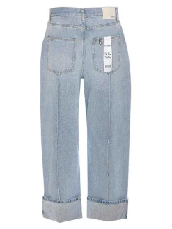 Jeans in denim