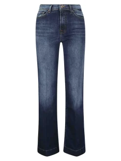 Jeans in denim
