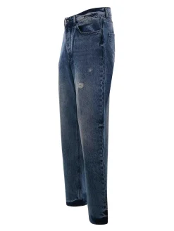 Jeans in denim