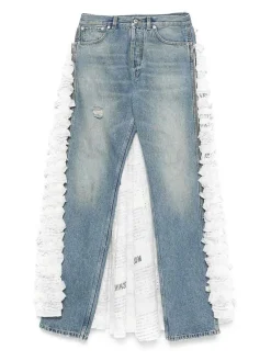 Jeans in denim