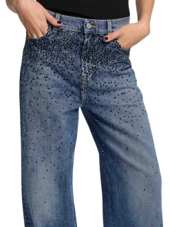 Jeans in denim