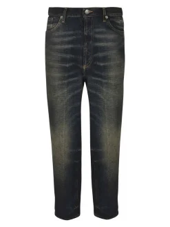 Jeans in denim
