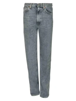 Jeans in denim
