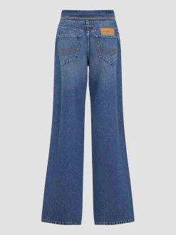 Jeans in denim