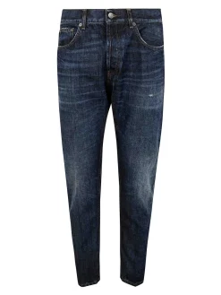 Jeans in denim