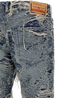 Jeans in denim