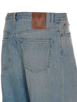 Jeans in denim