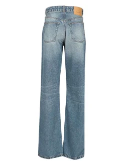 Jeans in forma libera