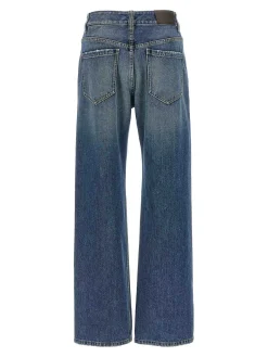 Jeans sciolti contemporanei
