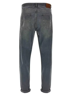 Jeans tinti di indumenti