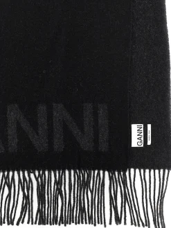 Maxi logo scarf