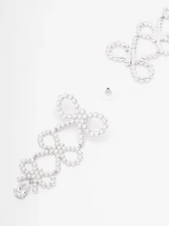 Orecchini con fiocco di perle a strati