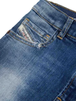 Pantaloncini di jeans con tasche