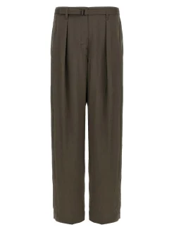 Pantaloni allacciati