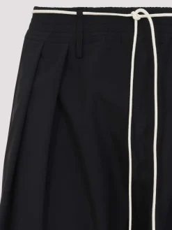 Pantaloni corti sciolti
