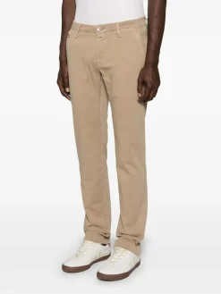 Pantaloni da stiramento beige di sabbia