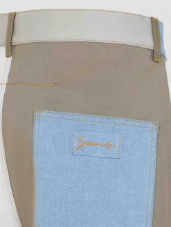 Pantaloni di denim in vestibilitÃ  rilassati