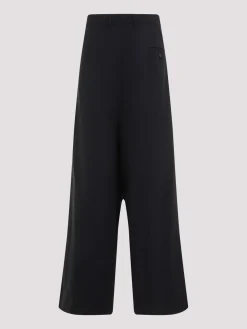Pantaloni di grande vestibilitÃ