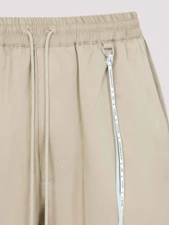 Pantaloni facili