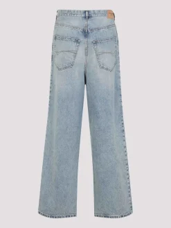 Pantaloni larghi