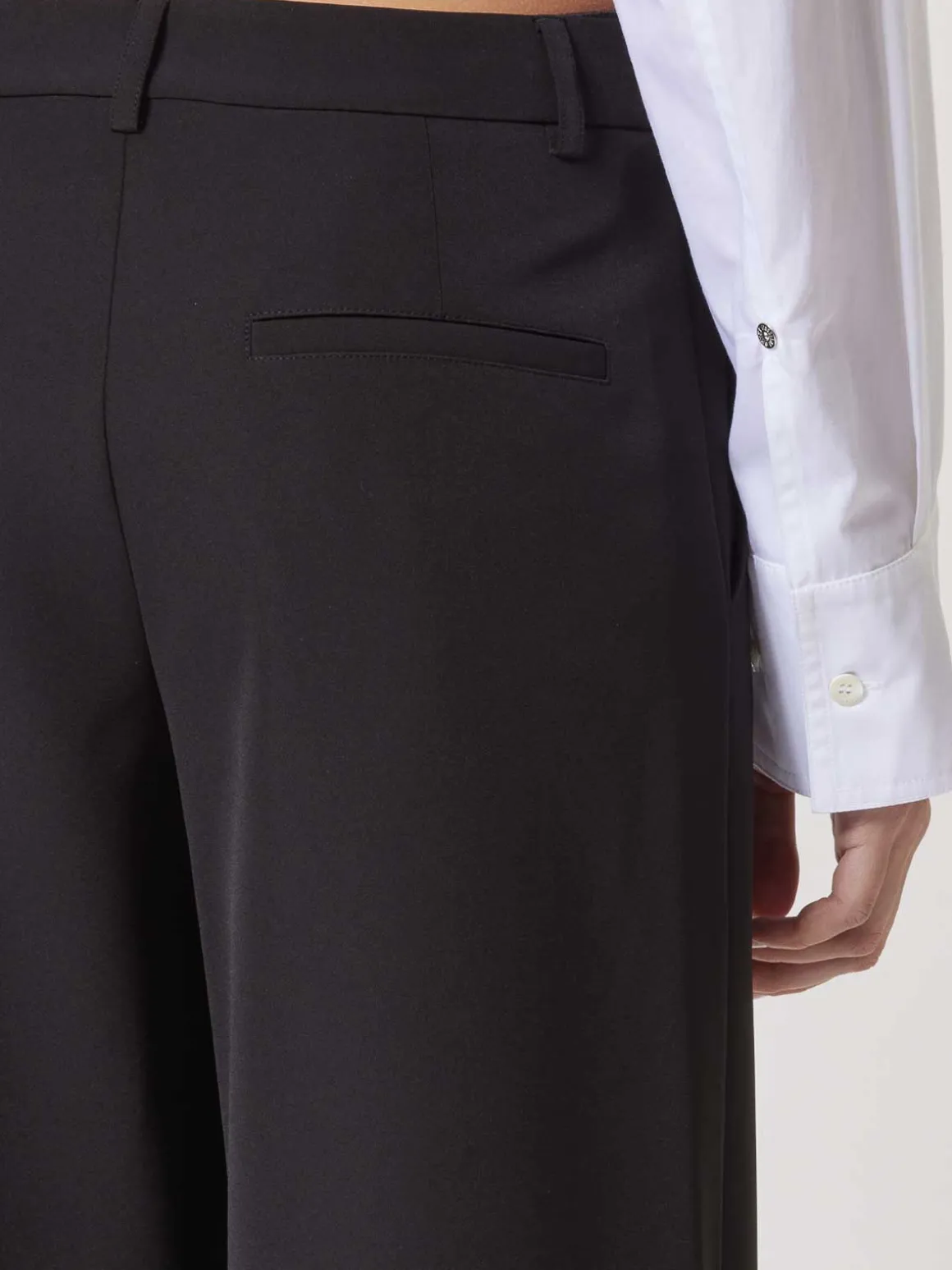 Pantaloni Larghi