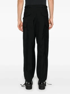 Pantaloni neri