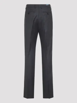 Pantaloni rom