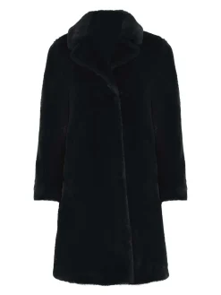 Pelliccia in finta cappotto