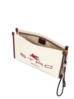 Pochette con zip logata e dettaglio logato