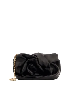 Pochette in pelle con tracolla in metallo